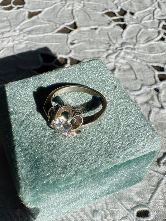 Vintage sterling silver buttercup ring