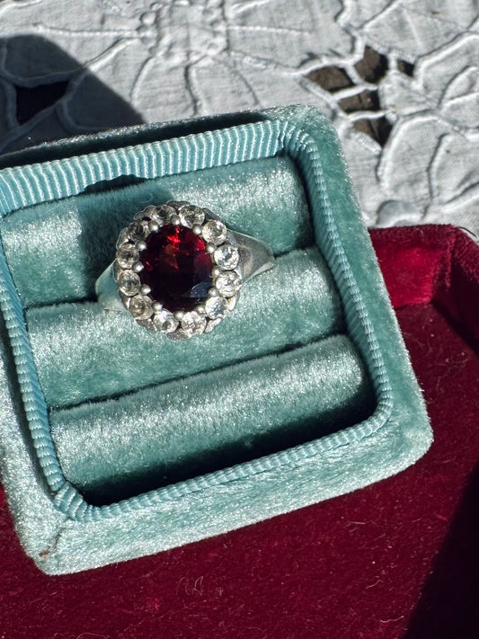 La Bohème garnet ring